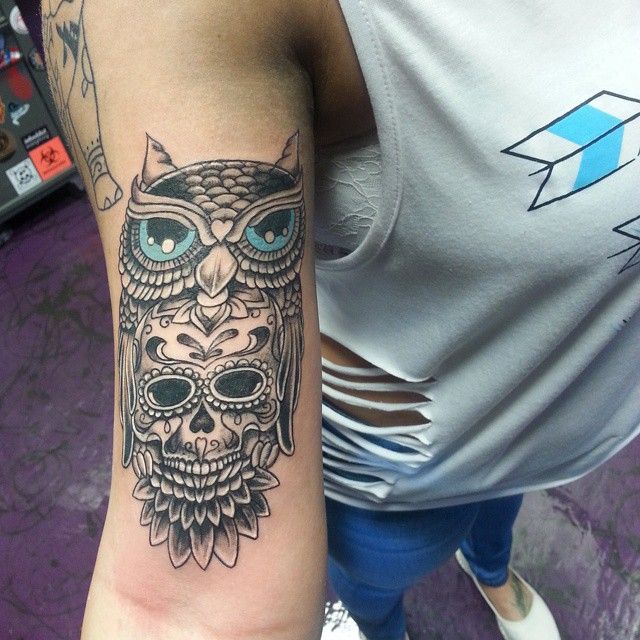 owl and skull inner bicep tattoo for men