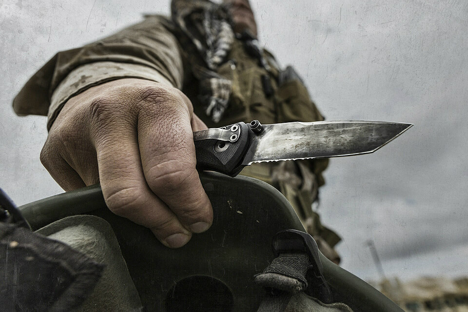 best-tactical-folding-knives