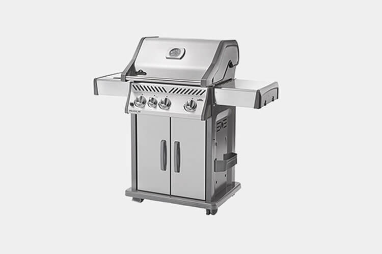 Napoleon Grills Rogue 425 Propane Gas Grill in stainless steel