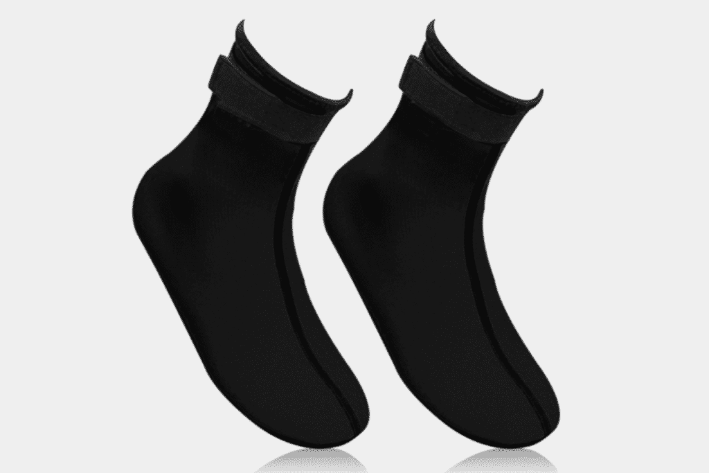 The 9 Best Waterproof Socks | Improb