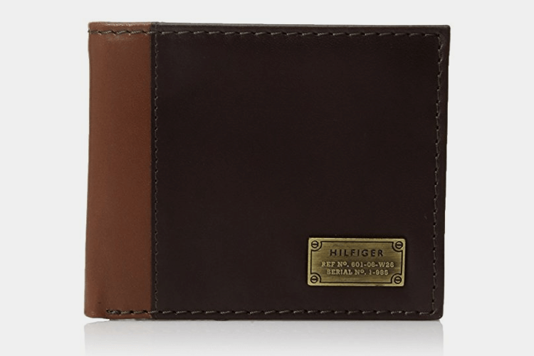 Passcase wallet by Tommy Hilfiger