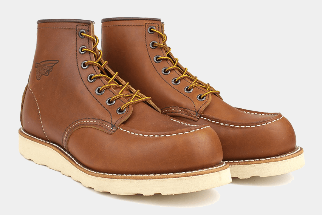 Red Wing Shoes Heritage Classic Moc Toe Boot
