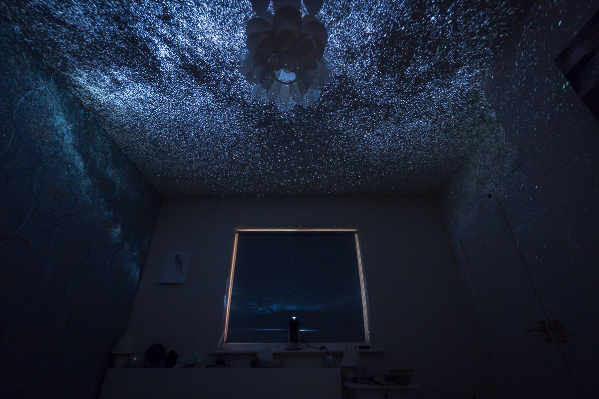 best ceiling projector stars
