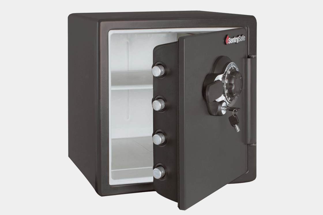 SentrySafe Fire and Water Safe, SFW-DSB