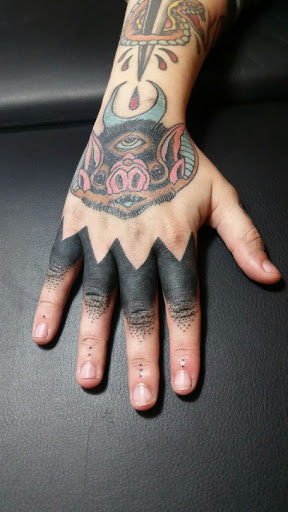 colored finger tattoos for men