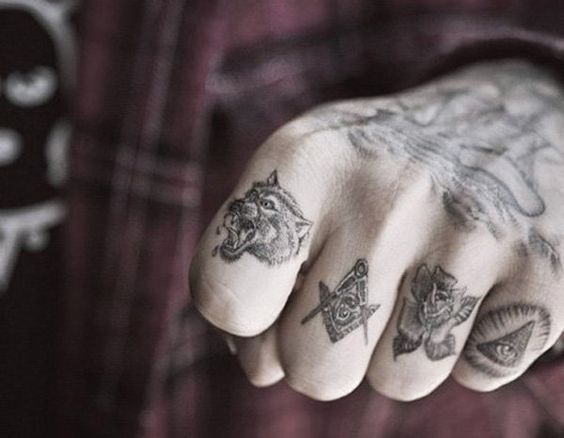 detailed finger tattoos for men