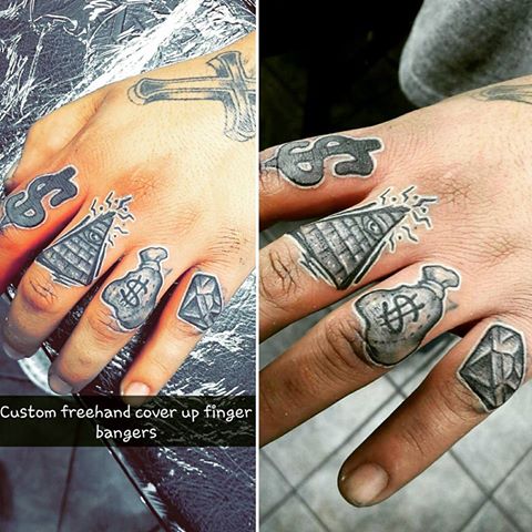money finger tattoos for men