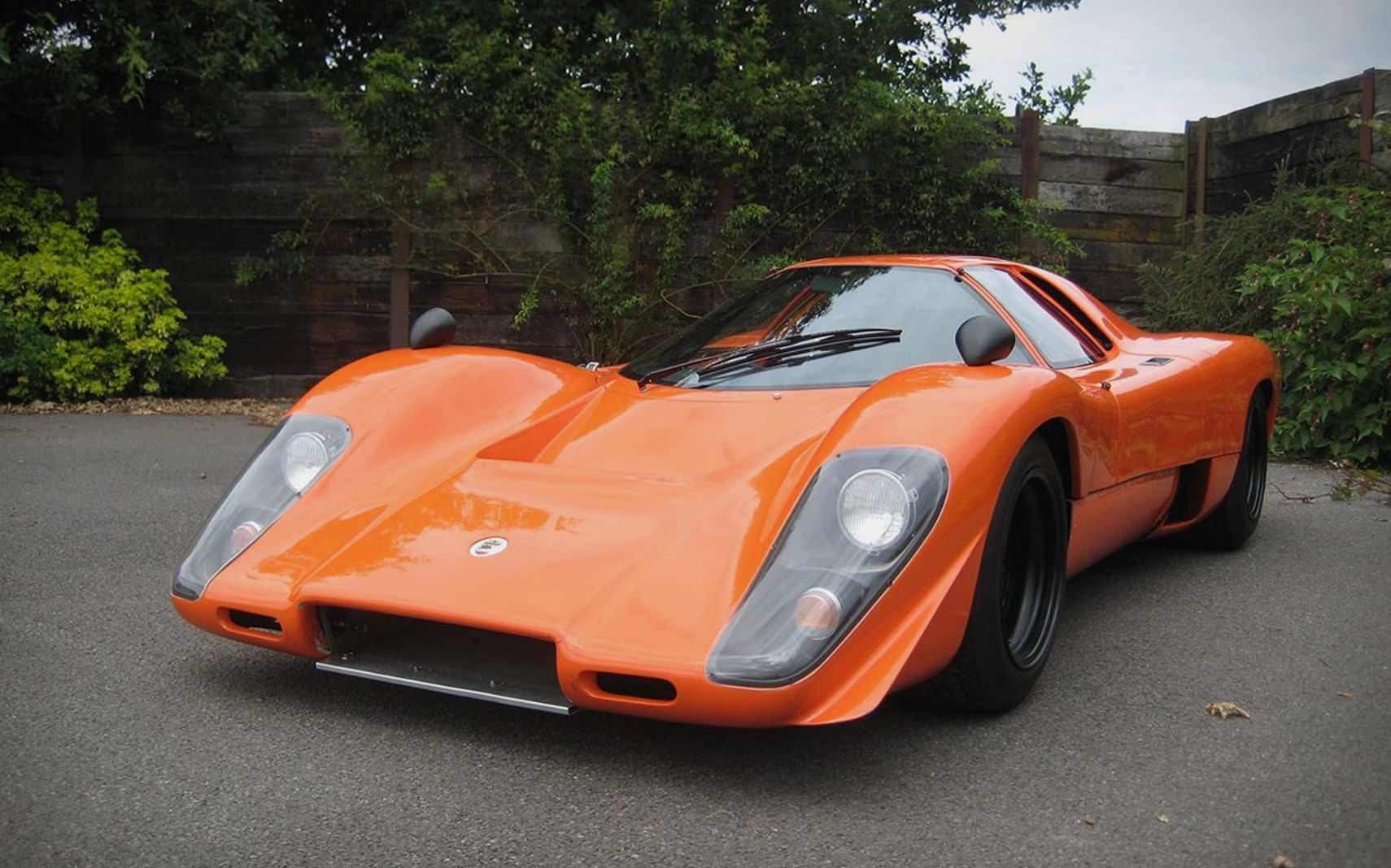 Sterling Lamborghini-Porsche 11969-McLaren-M6GT-Coupe