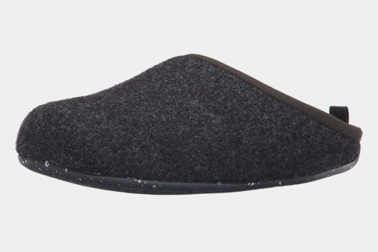 The 15 Best Camping Slippers For Men Improb 7665