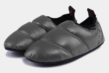 The 15 Best Camping Slippers For Men | Improb