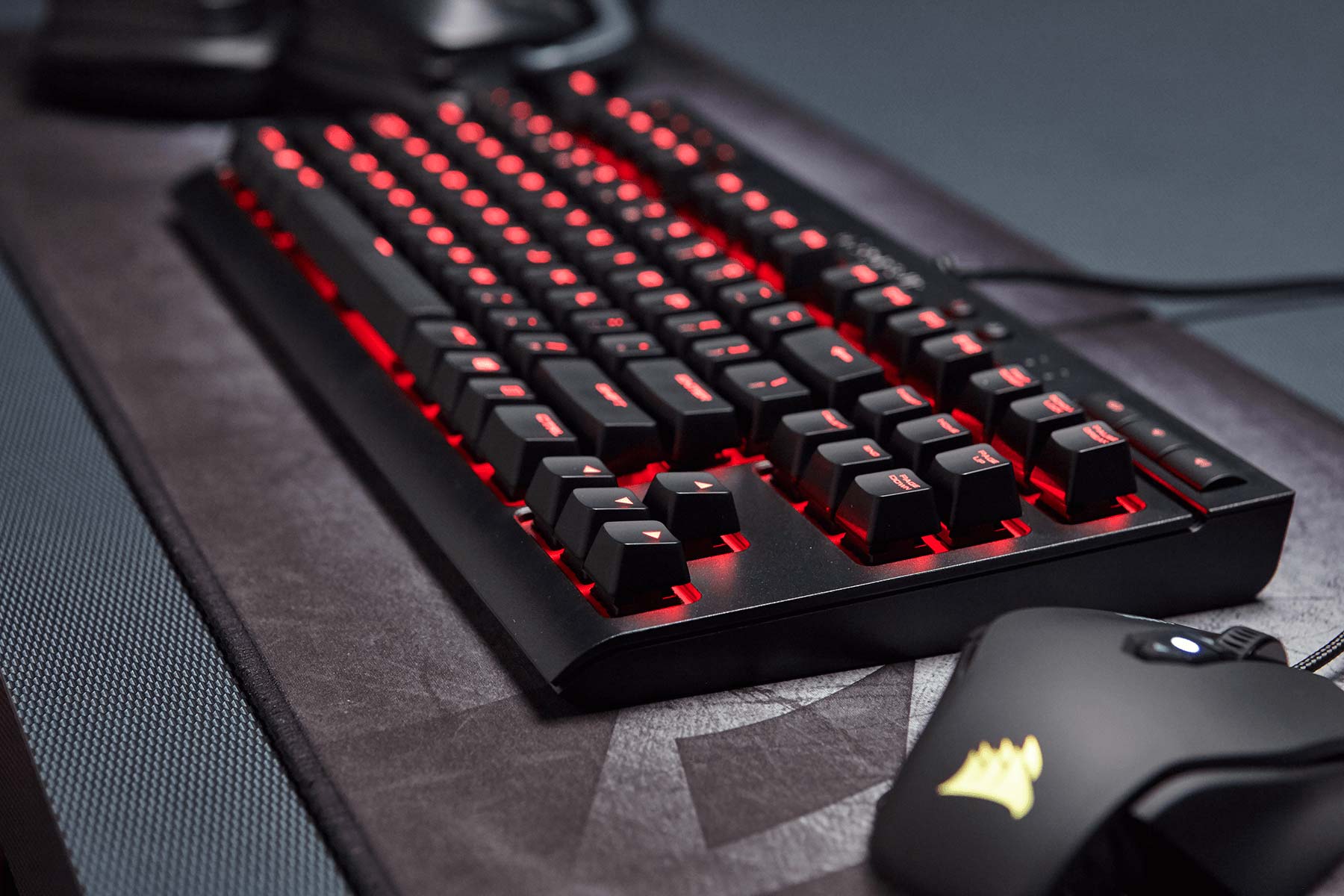 the-15-best-gaming-keyboards-under-50-improb