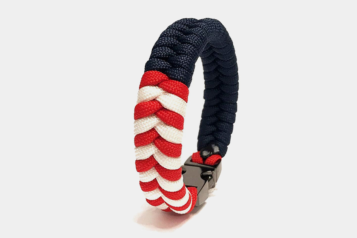 Tru550 American Flag Paracord Survival Bracelet