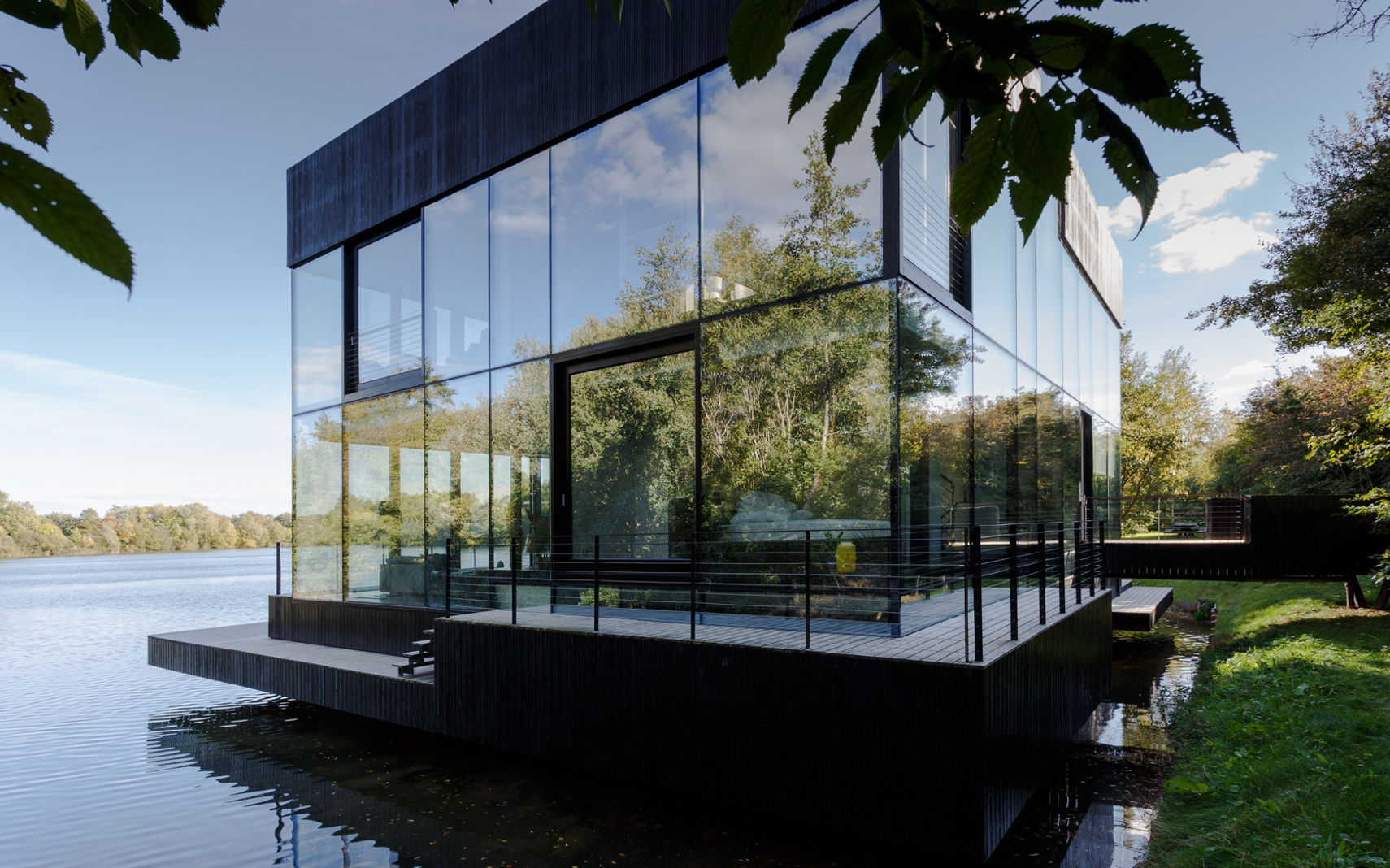 Glass Villa On The Lake