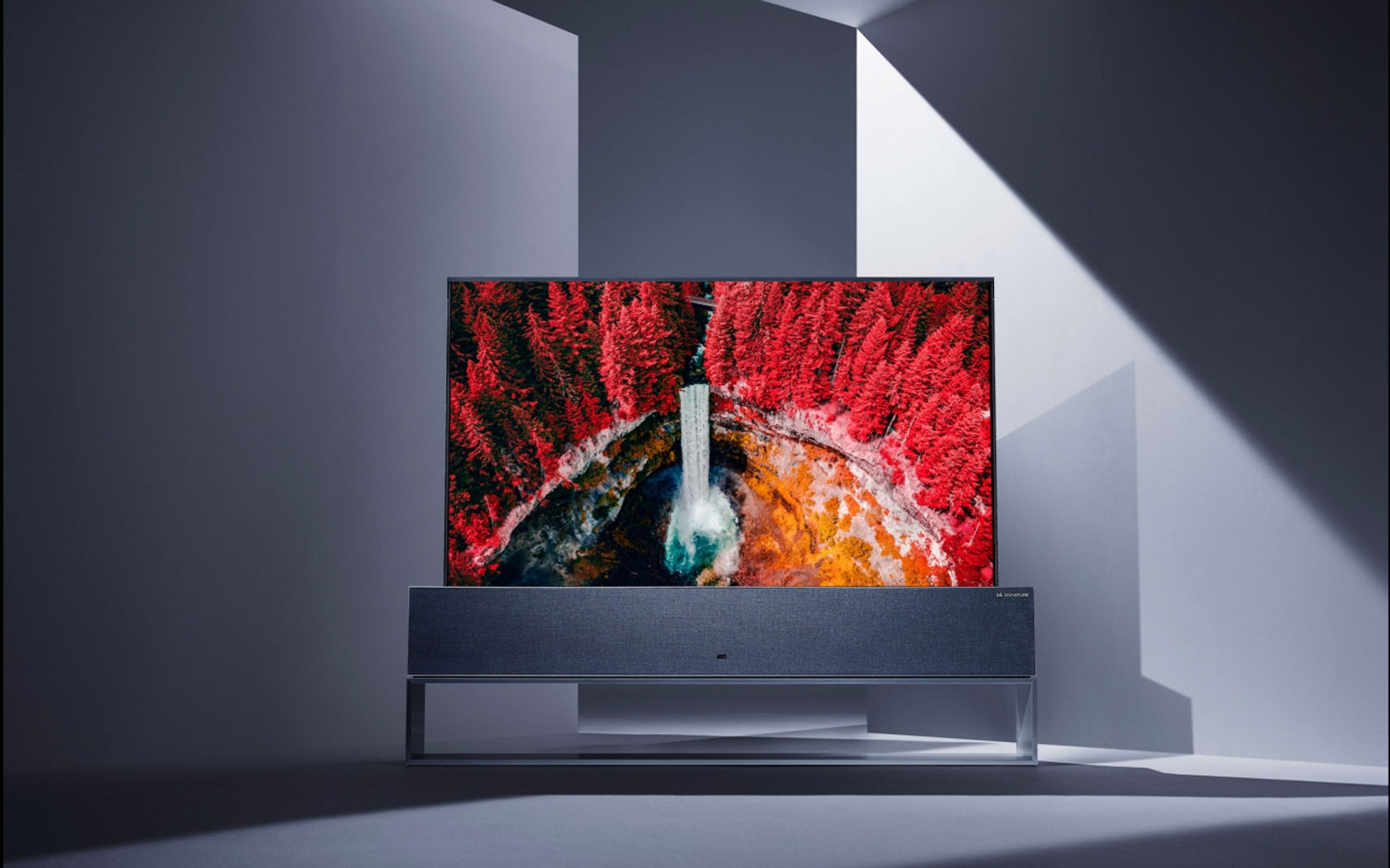 LG Signature R9 Rollable 4K Oled TV