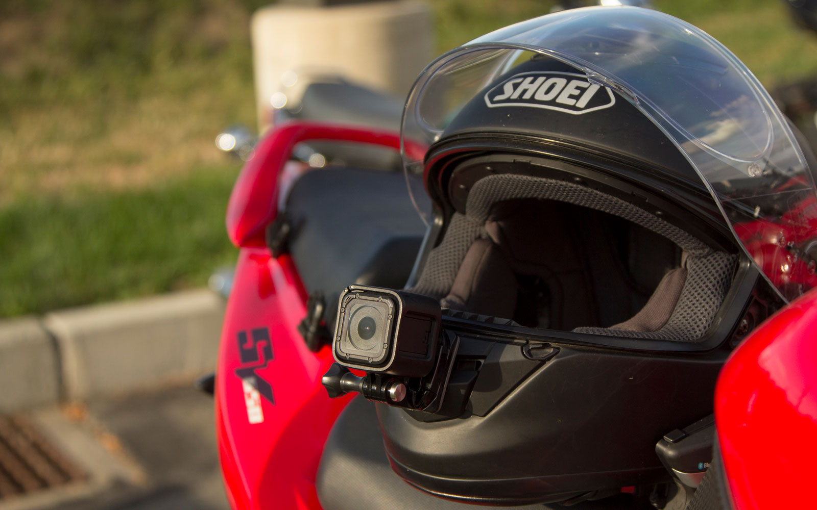 The 9 Best Motorcycle Helmet Cameras | Improb