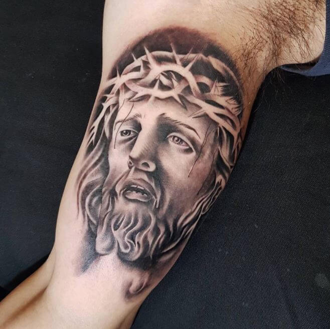 Bicep Piece Depicting Jesus in Agony