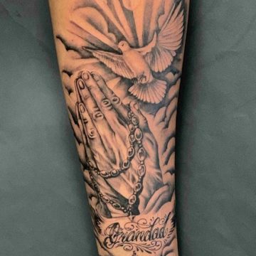 75 Hand Praying Tattoo Designs for Men | Improb