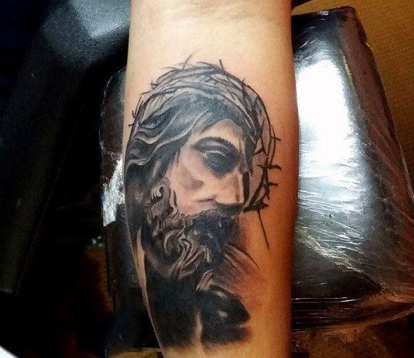 Jesus Christ Tattoo that Looks Like a Chalk Drawing