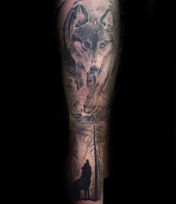 Wolf Portrait Overlooking a Howling Wolf on Your Forearm