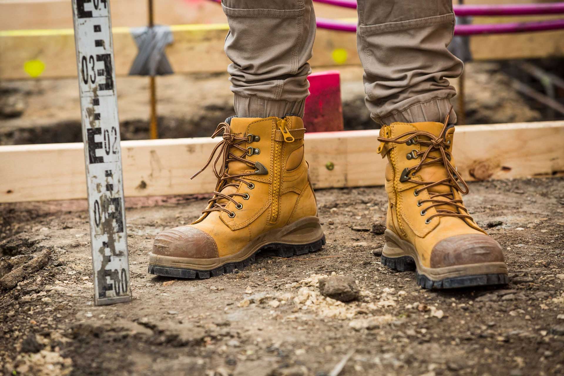 The 10 Best Zipper Work Boots for Men 