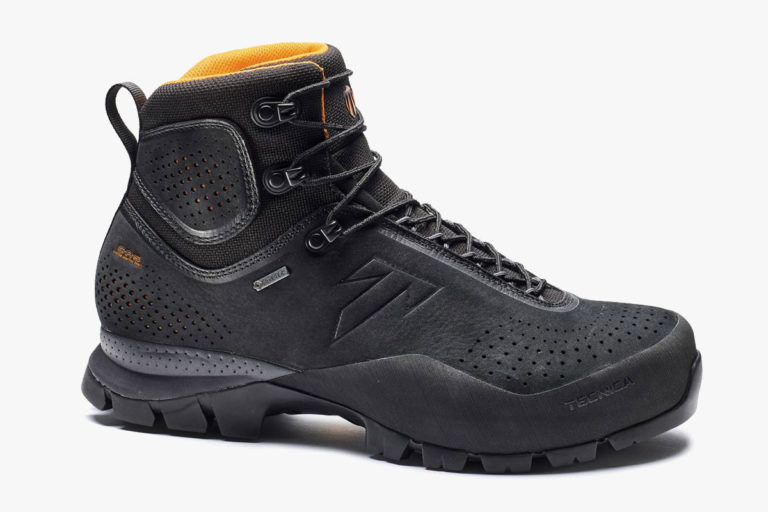The 12 Best Men’s Hiking Boots and Shoes for Hot Weather Improb