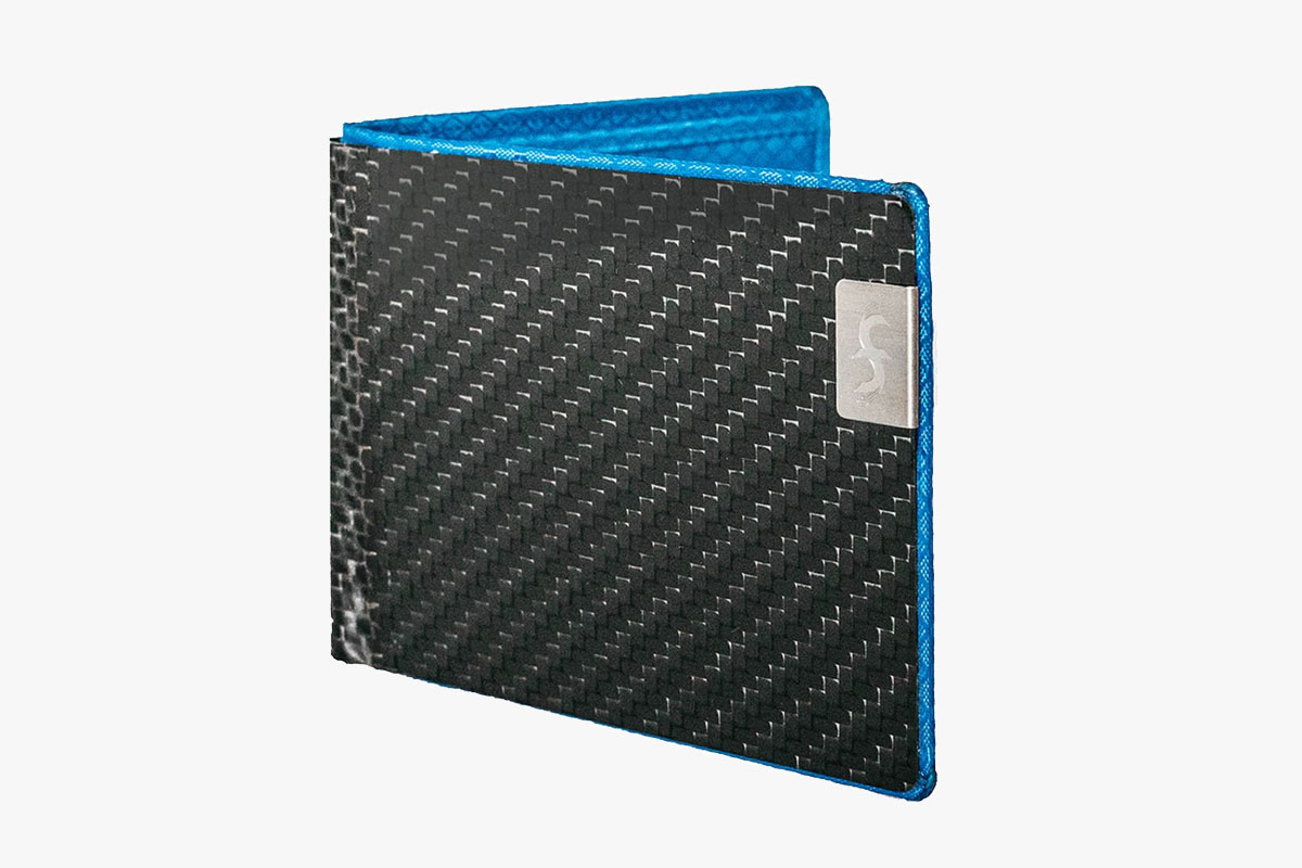5.7 Liter HEMI Black Slim Real Leather Carbon Fiber Patterns RFID Blocking Bi-fold Wallet