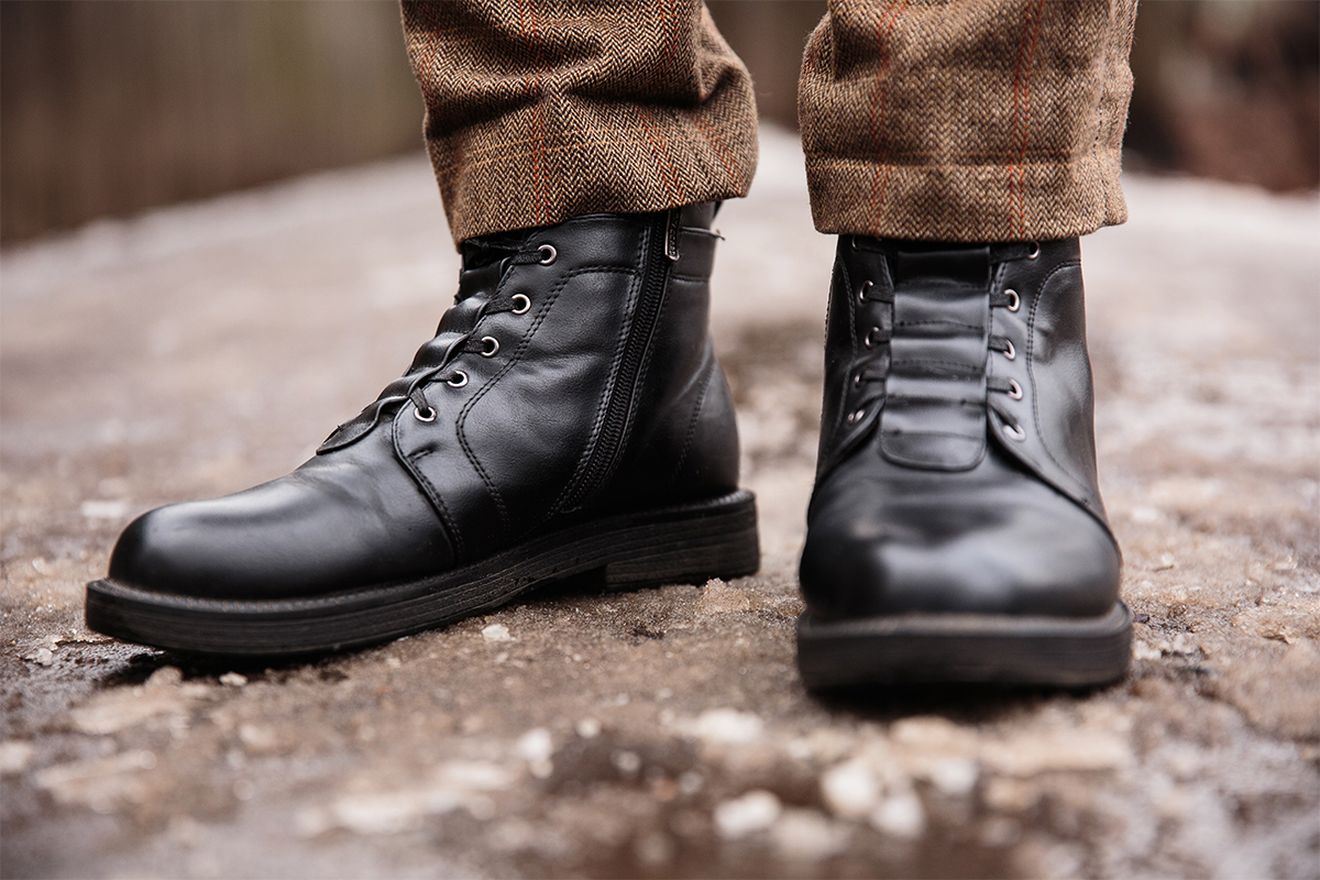 Best All-Black Boots For Men - Improb