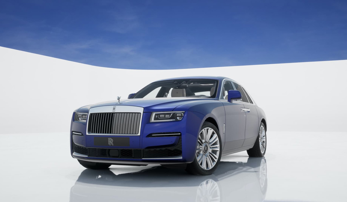 2021 Rolls Royce in blue